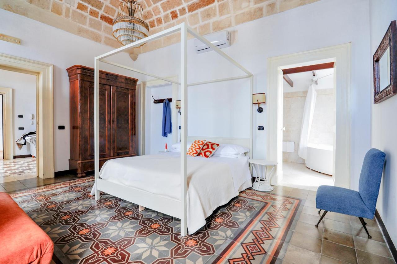 Castriota19 - Jacuzzi Room & Apartment Sit Lecce Exterior photo