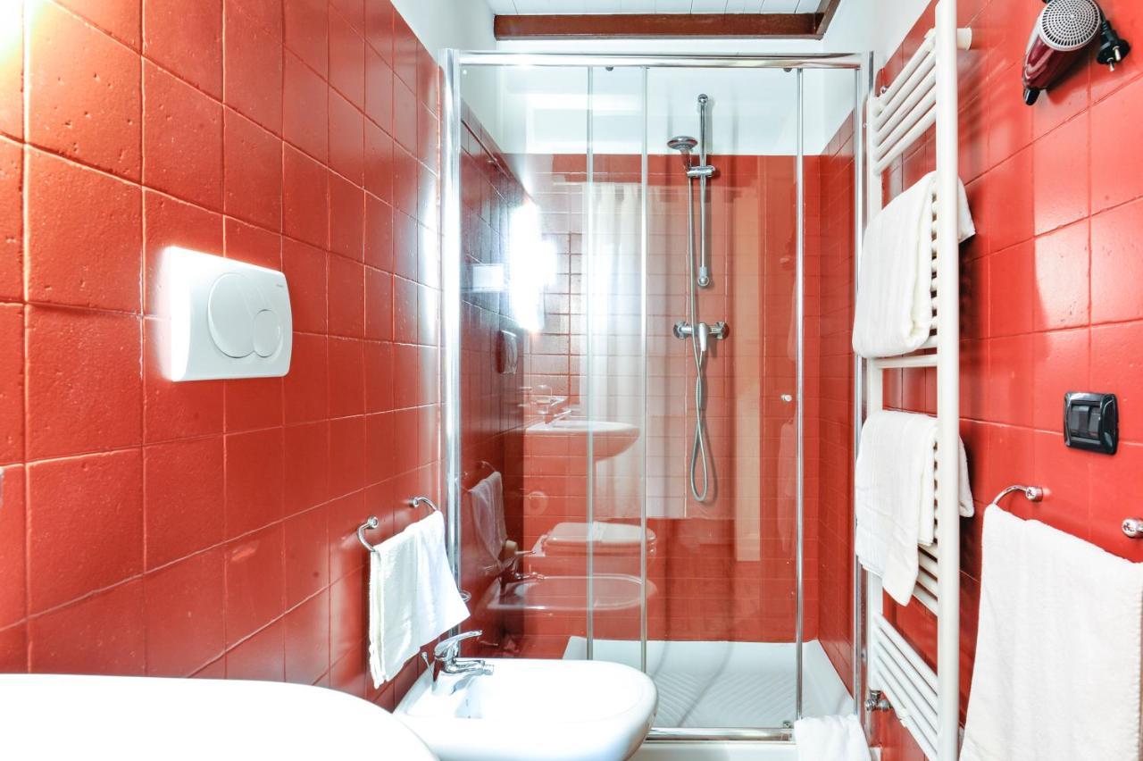 Castriota19 - Jacuzzi Room & Apartment Sit Lecce Exterior photo